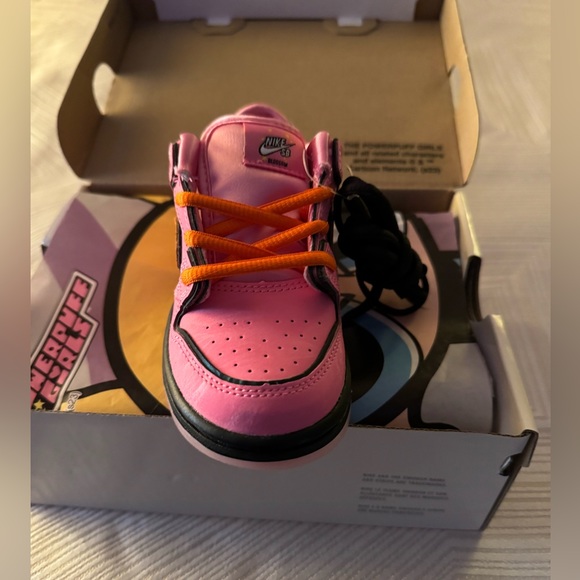 Nike dunk SB powerpuff girl blossom - Picture 2 of 8